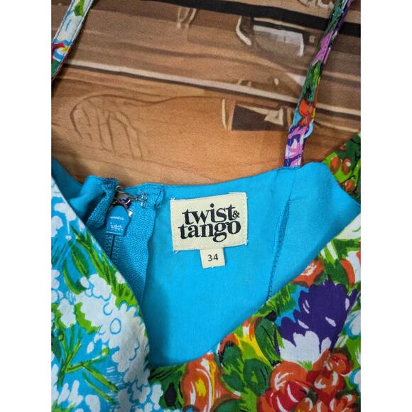 Twist & Tango Floral Dress Size XS - Picture 7 of 10